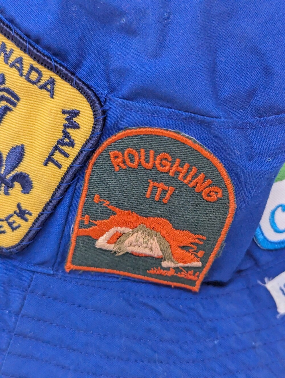 Girl Guides Bucket Hat Blue with Patches Vintage 1980s Queensville Ontario - Picture 3 of 10